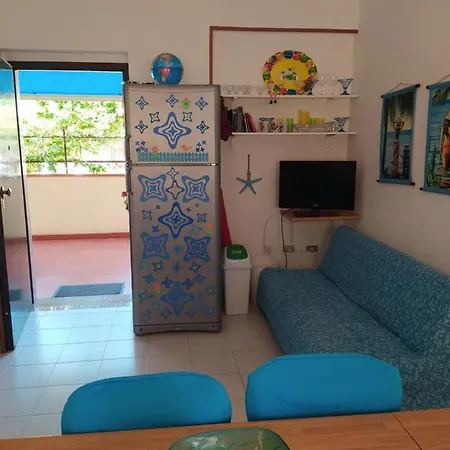 Apartment My Little House: Seaside With Patio And Parking Tropea