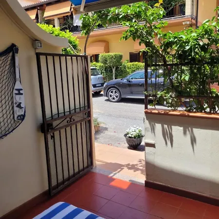 My Little House: Seaside With Patio And Parking * Tropea