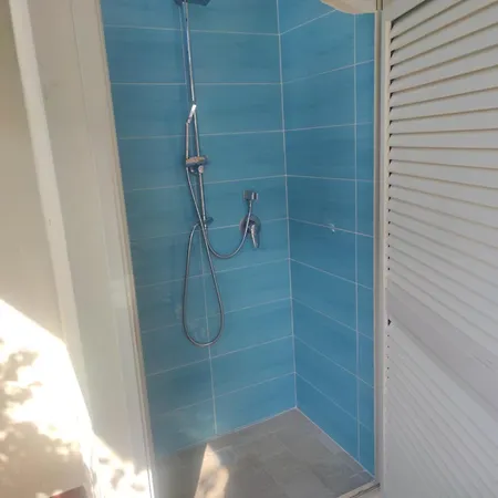 My Little House - Con Patio E Parcheggio Privato A 5 Minuti Dalla E Dal Centro 아파트 트로페아