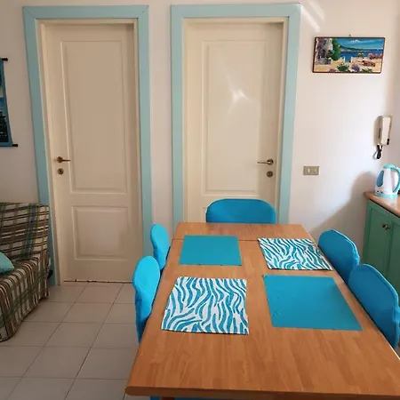 My Little House: Seaside With Patio And Parking Apartment *