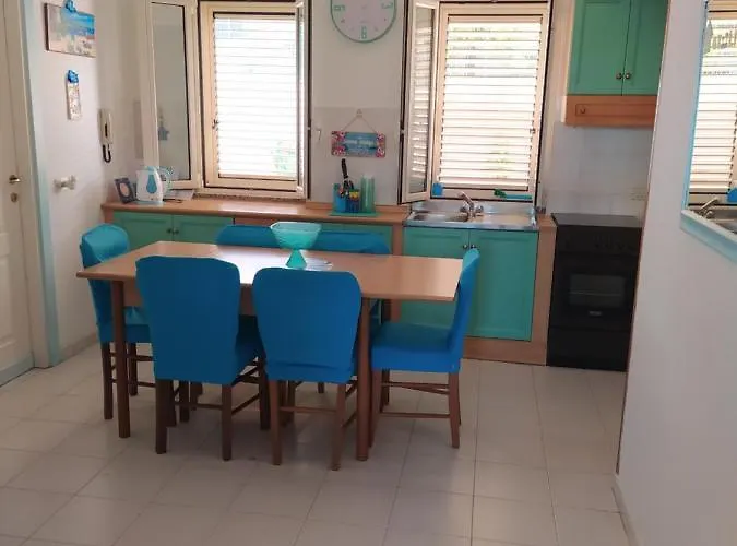 My Little House - Con Patio E Parcheggio Privato A 5 Minuti Dalla E Dal Centro Appartamento *